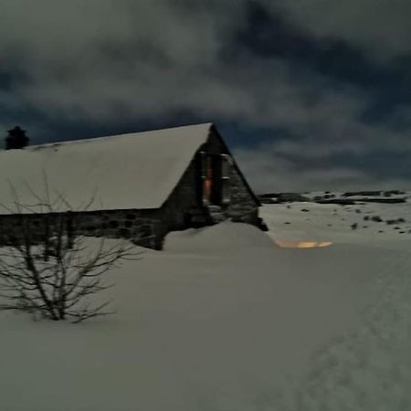 Вилла Buron Coeur D'Aubrac Marchastel  Экстерьер фото