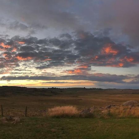 Вилла Buron Coeur D'Aubrac Marchastel  Экстерьер фото
