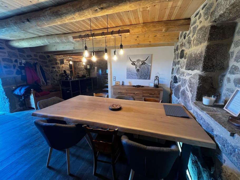 Вилла Buron Coeur D'Aubrac Marchastel  Экстерьер фото